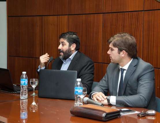 ASPECTOS TECNOLÓGICOS DEL DERECHO